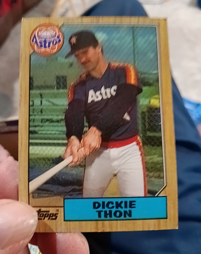 1987 Topps #386 Dickie Thon Houston Astros — front
