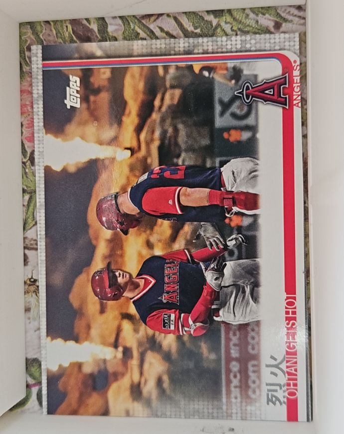 2019 Topps #367 Shohei Ohtani Gets Hot — front