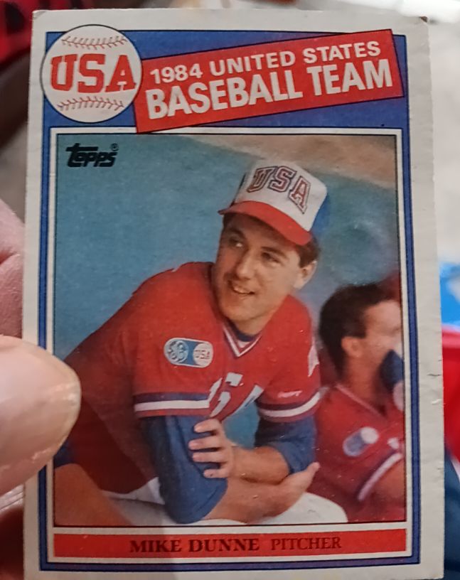 1985 Topps #395 Mike Dunne (1984 USA Baseball Team) — front