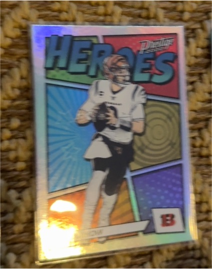 2022 Panini Prestige #H-2 Joe Burrow Heroes — front