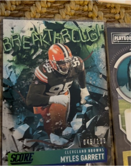 2021 Score Breakthrough Myles Garrett — front