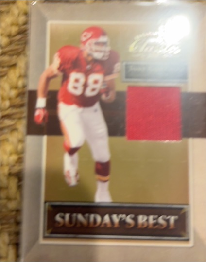 2007 Donruss Classics Sunday's Best #SB-9 Tony Gonzalez — front