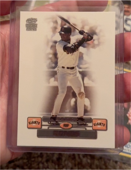 2001 Pacific Paramount Barry Bonds — front