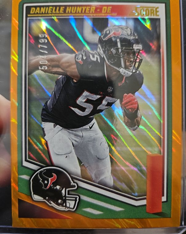 2025 Panini Score #42 Danielle Hunter — front