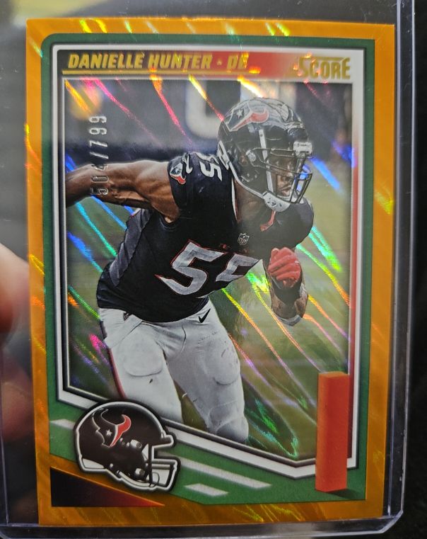 2025 Panini Score #42 Danielle Hunter — front