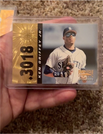 1996 Pinnacle #301.8 Ken Griffey Jr. — front