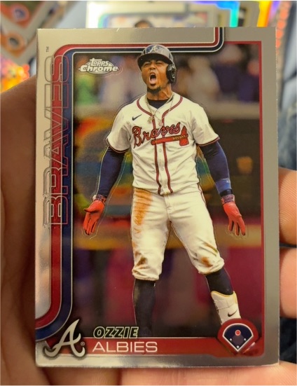 2025 Topps Chrome #206 Ozzie Albies — front