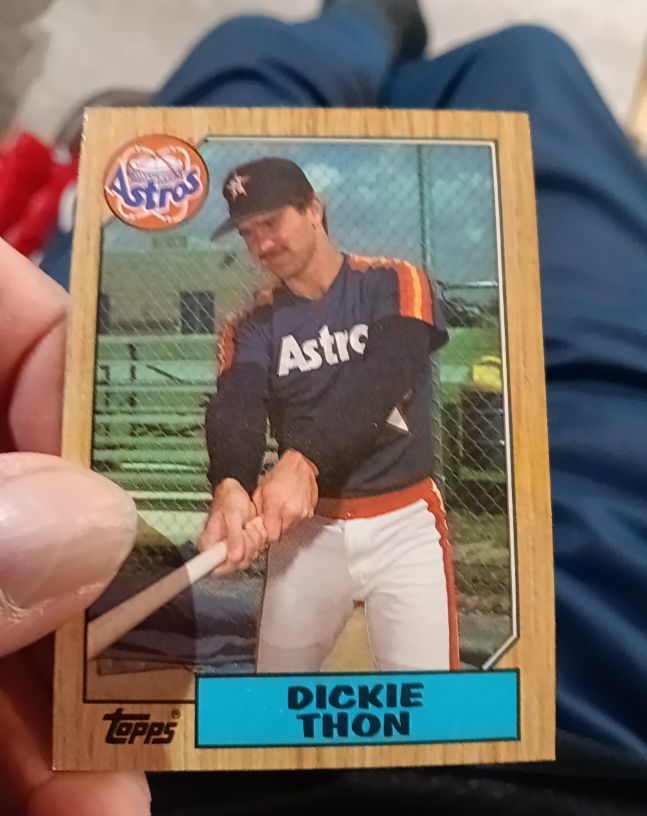 1987 Topps #386 Dickie Thon — front