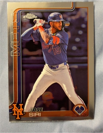 2025 Topps Chrome #195 Jose Siri — front