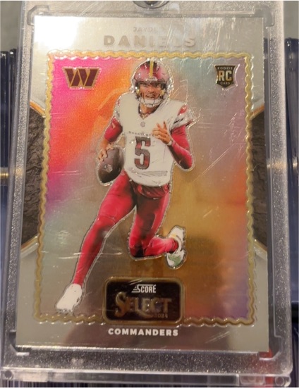 2024 Panini Select Score Select Throwback #16 Jayden Daniels — front