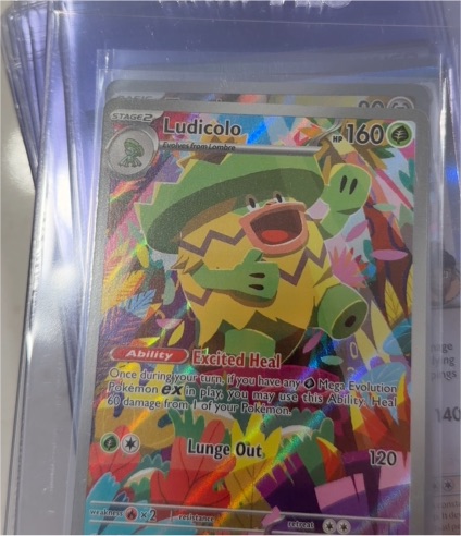 2023 Pokémon TCG Phantasmal Flames #95 Ludicolo Illustration Rare — front