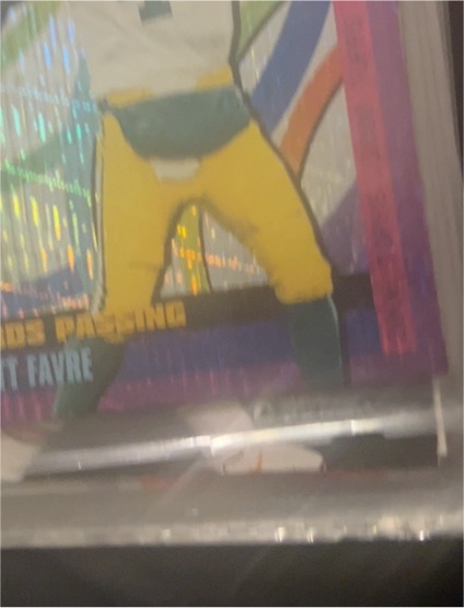 1995 Topps #300 Brett Favre — front