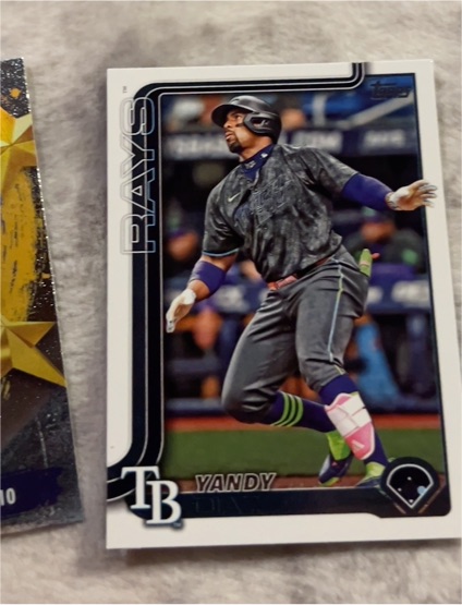 2025 Topps Series 2 #402 Yandy Diaz — front