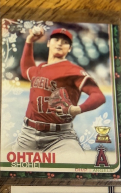 2019 Topps Holiday #HW33 Shohei Ohtani — front