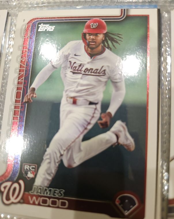 2025 Topps Chrome #132 James Wood — front