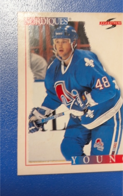 1993-94 Fleer Ultra #48 Scott Young — front