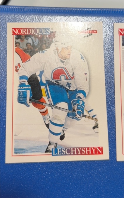 1995-96 Score #153 Curtis Leschyshyn — front