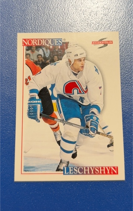1995-96 Score #153 Curtis Leschyshyn Quebec Nordiques — front