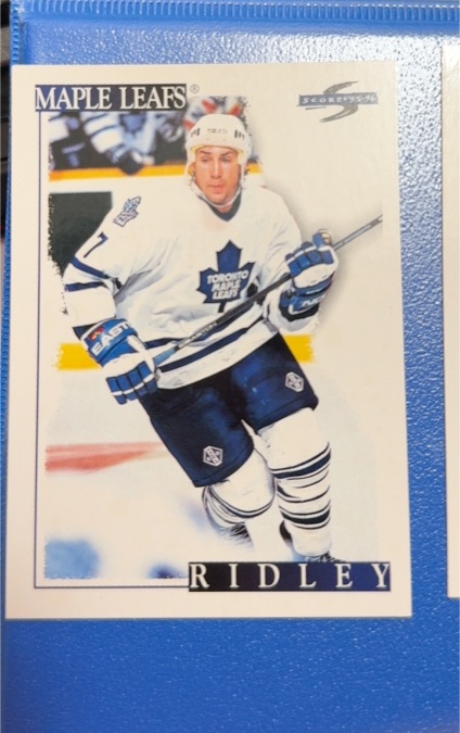 1995-96 Score #236 Mike Ridley — front