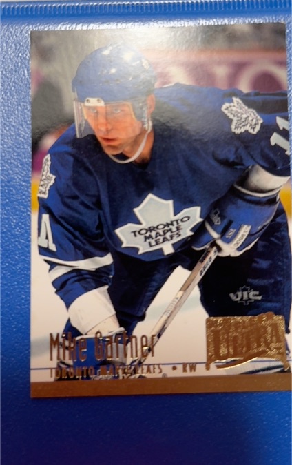 1994-95 Fleer Ultra #214 Mike Gartner — front