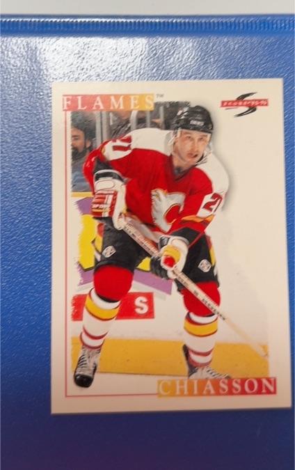 1995-96 Score #146 Steve Chiasson — front