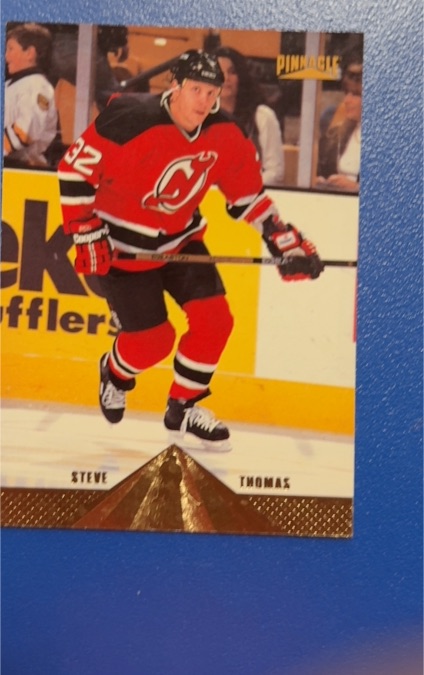 1996-97 Pinnacle #53 Steve Thomas — front