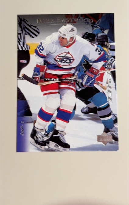 1995-96 Upper Deck #292 Mike Eastwood — front