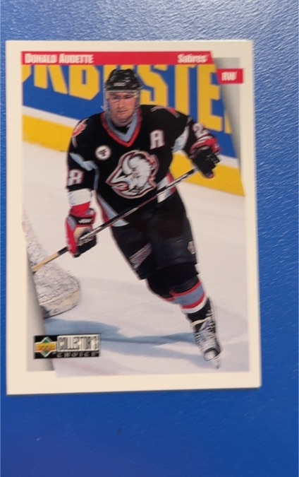 1997-98 Upper Deck Collector's Choice #28 Donald Audette — front