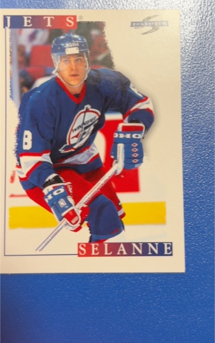 1995-96 Score #185 Teemu Selanne — front