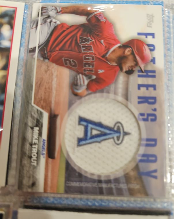 2023 Topps Series 2 Father's Day Commemorative Patch #FD-MT Mike Trout — front