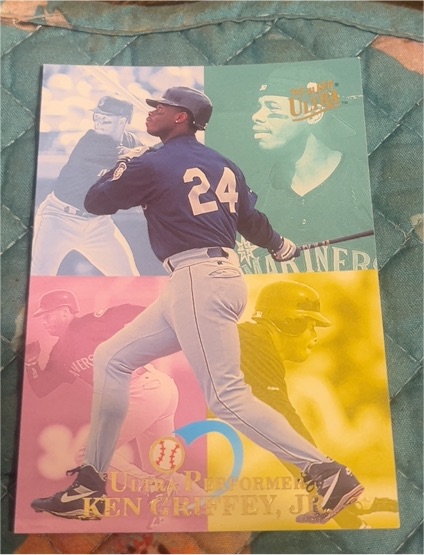 1993 Fleer Ultra Ultra Performers #3 Ken Griffey Jr. — front