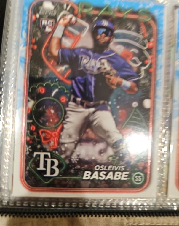 2024 Topps Holiday #H118 Osleivis Basabe — front