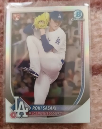 2025 Bowman Chrome #12 Roki Sasaki — front