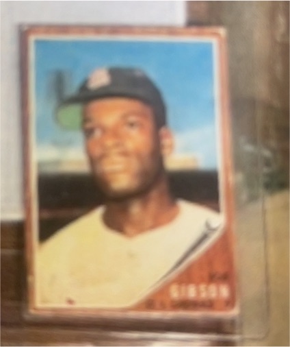 1962 Topps #28 Minnie Minoso — front