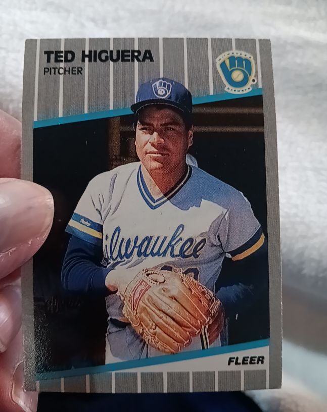 1989 Fleer #188 Ted Higuera — front