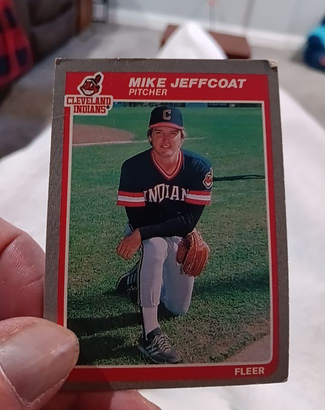 1985 Fleer #453 Mike Jeffcoat — front