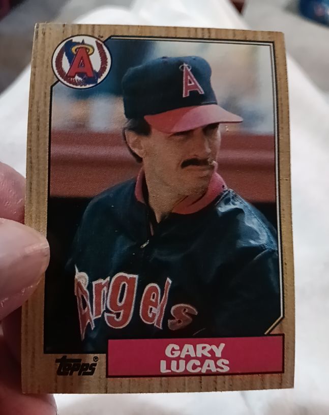 1987 Topps #696 Gary Lucas — front