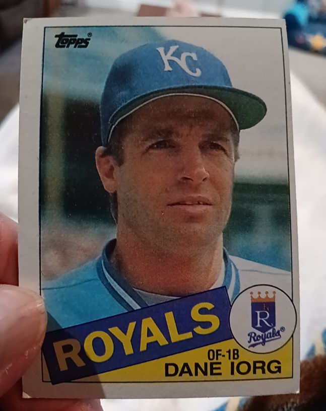 1985 Topps #671 Dane Iorg — front