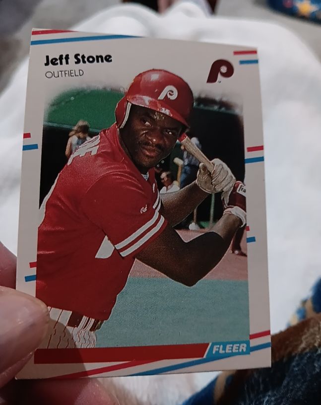 1988 Fleer #317 Jeff Stone — front