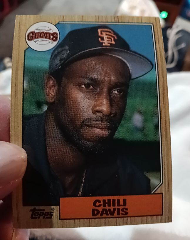1987 Topps #672 Chili Davis — front