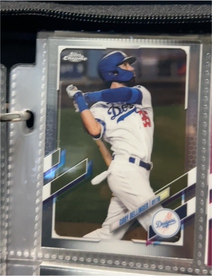 2021 Topps Chrome #200 Cody Bellinger — front