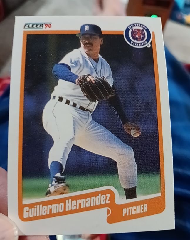 1990 Fleer #605 Guillermo Hernandez — front