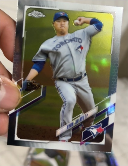 2021 Topps Chrome #123 Hyun-Jin Ryu — front