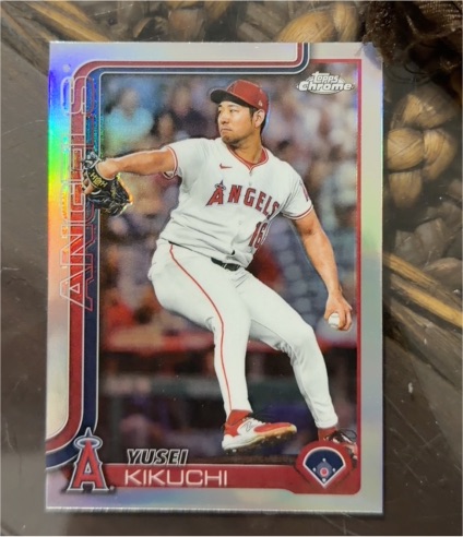 2025 Topps Chrome #592 Yusei Kikuchi — front