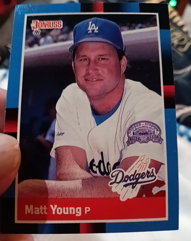 1988 Donruss #423 Matt Young — front