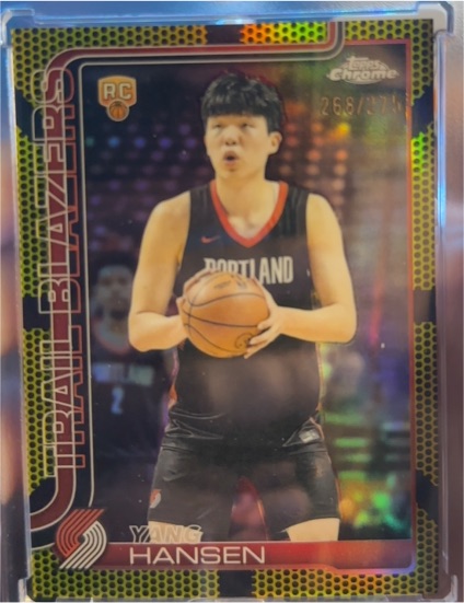 2025-26 Topps Chrome #266 Yang Hansen — front