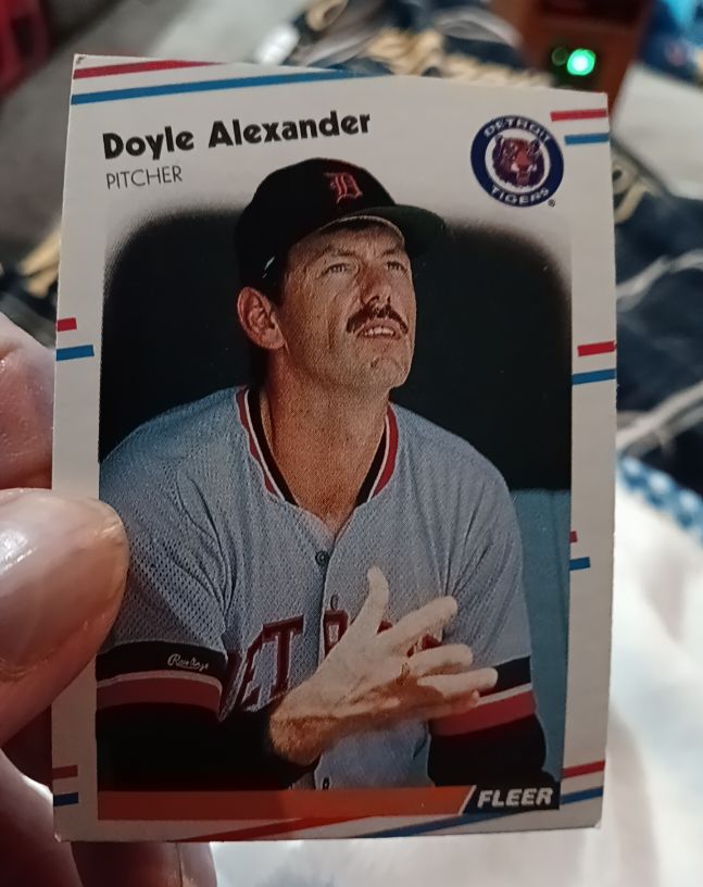 1988 Fleer #51 Doyle Alexander — front