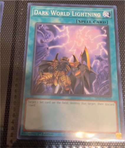 Yu-Gi-Oh! Dark World Lightning SDGU-EN024 — front