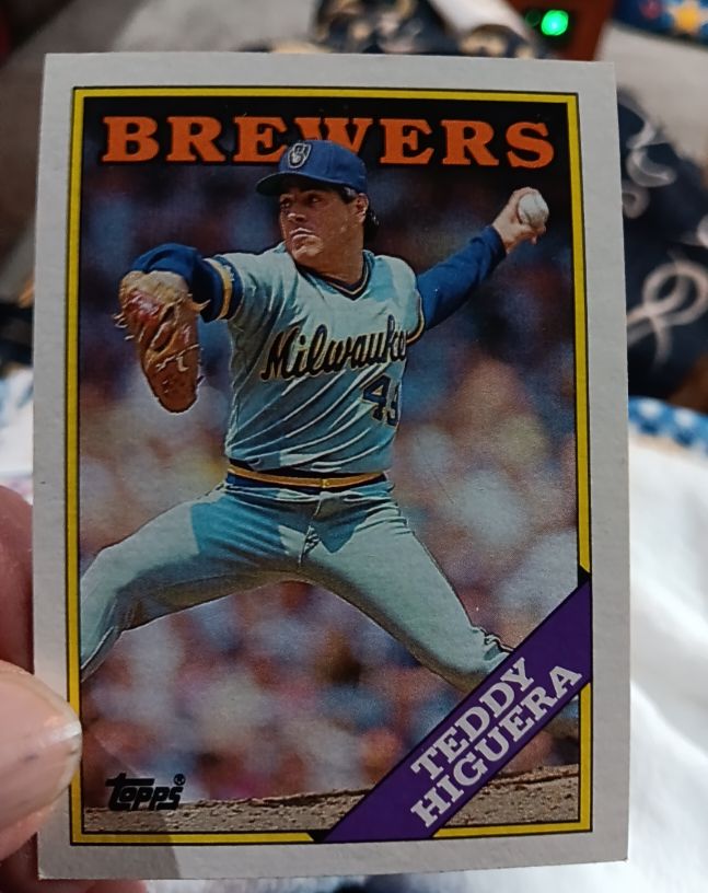 1988 Topps #110 Teddy Higuera — front