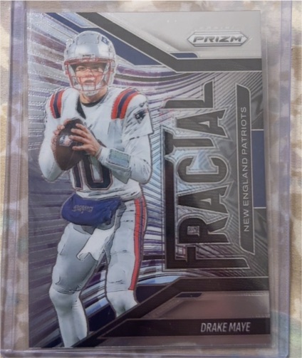2025 Panini Prizm #7 Drake Maye Fractal — front